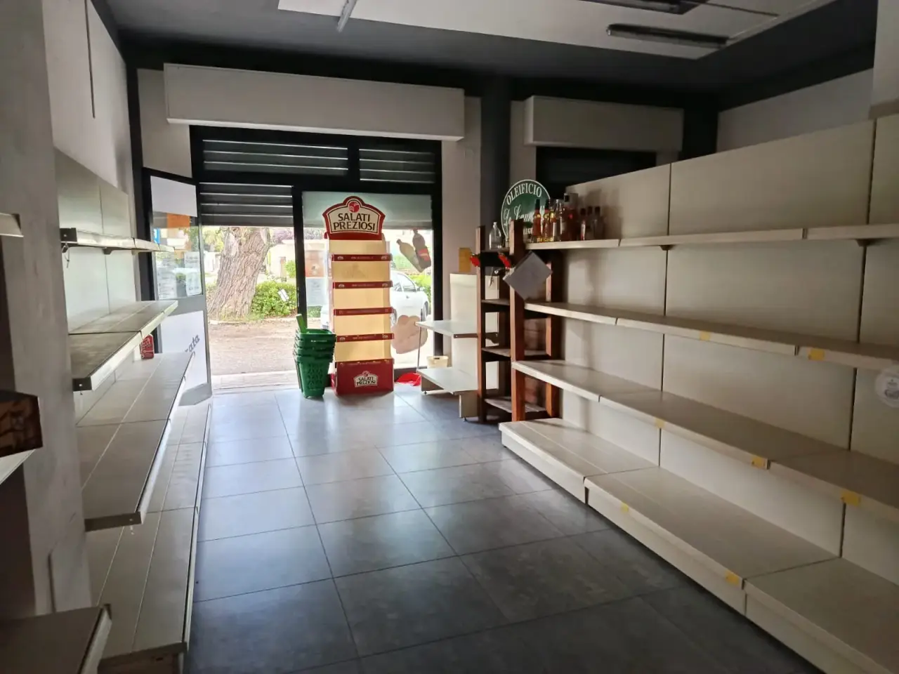 Negozio in Ss16, Vasto, Vasto, {3} - Foto 1