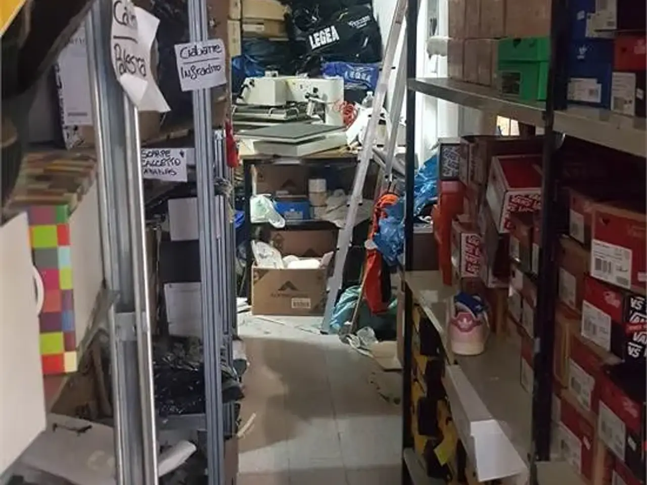 Negozio in San Prospero, Via Canaletto, 14, San Prospero, {3} - Foto 1