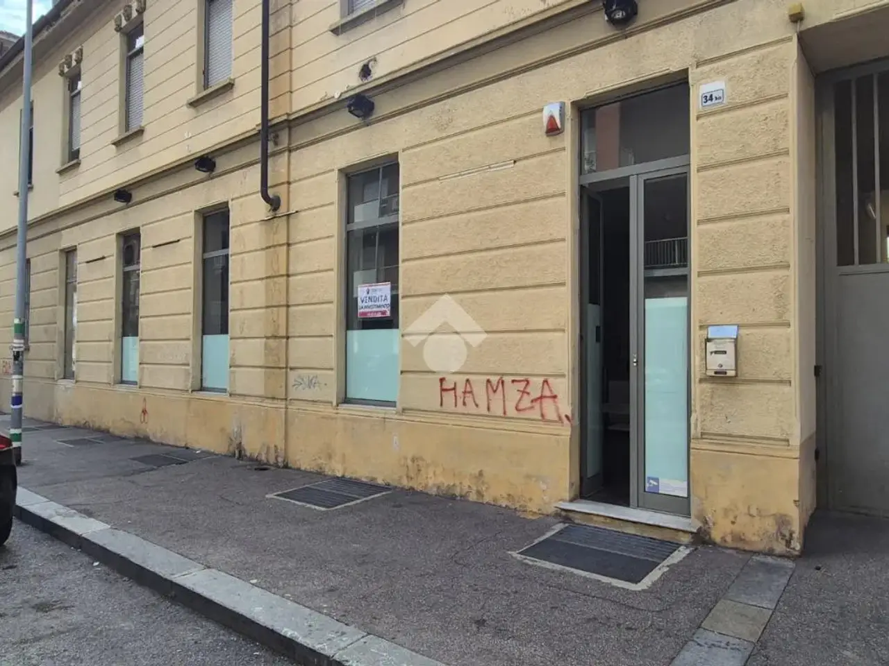 Negozio in Via Brandizzo 34, Torino, {3} - Foto 2