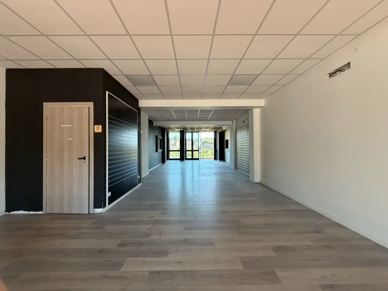 Negozio in Via Giorgio Iannicelli 118, Roma, {3} - Foto 1
