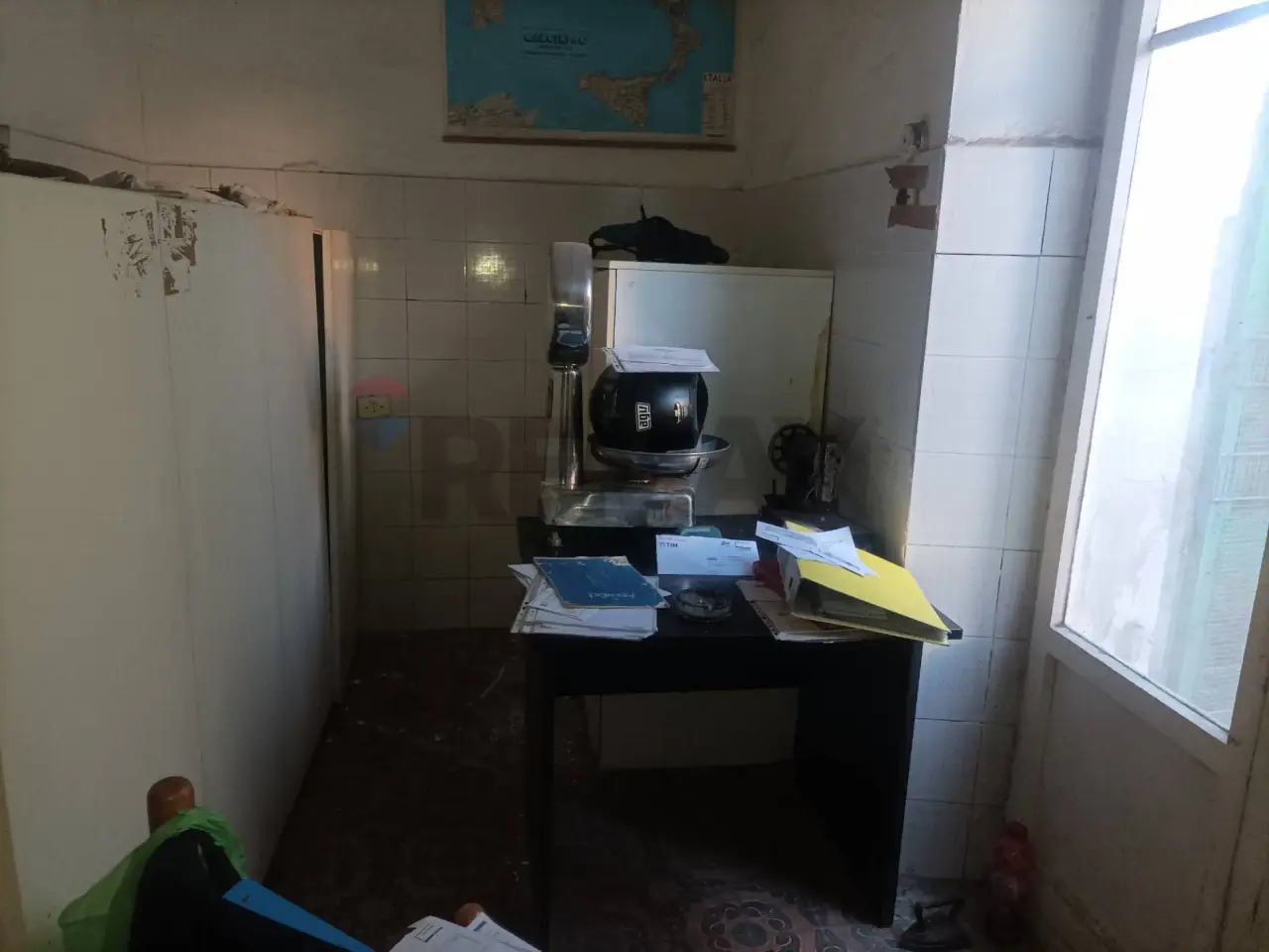Negozio in , Piombino, {3} - Foto 2