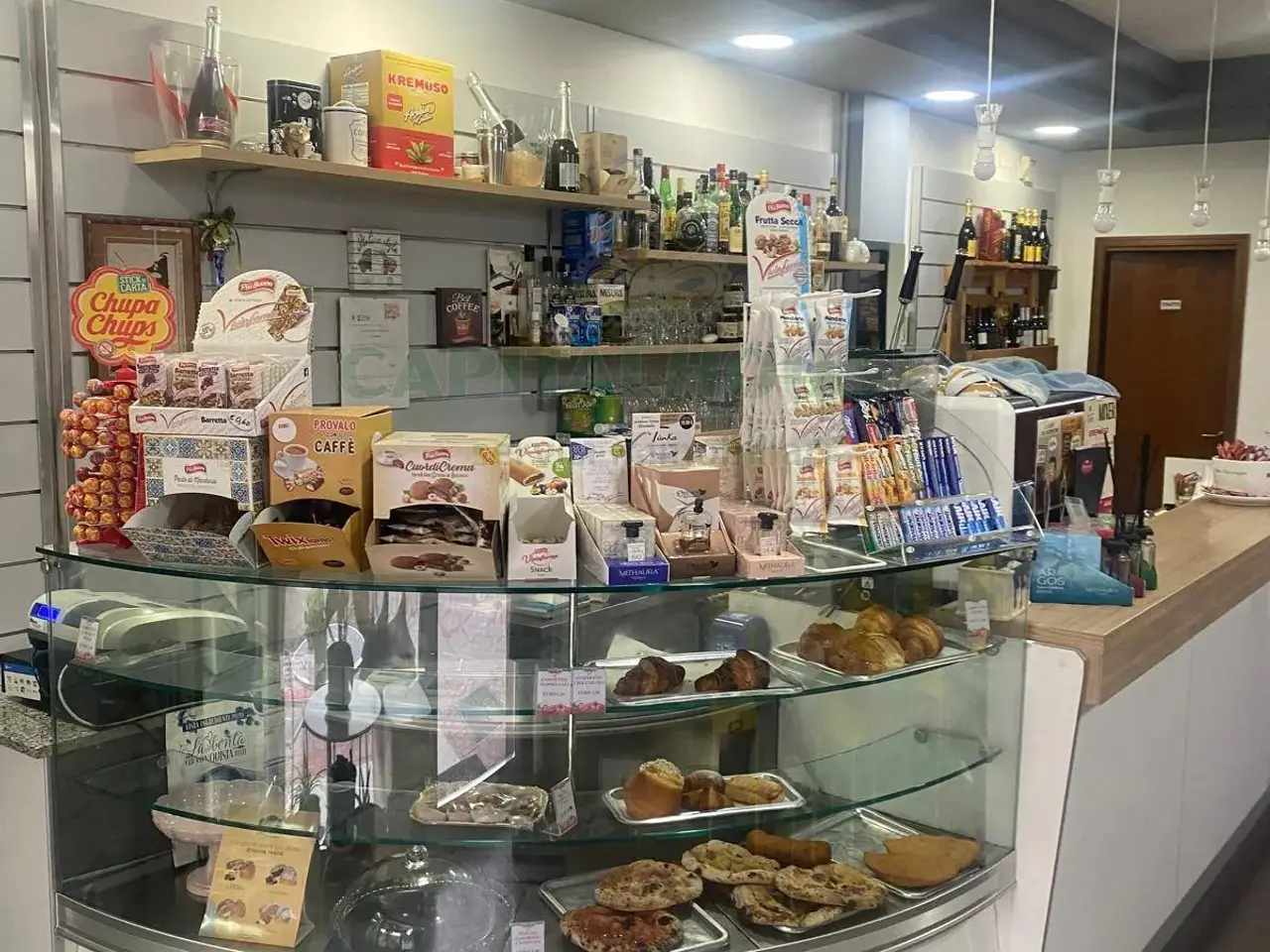 Esercizio commerciale in Via Tagliamento 235, Avellino, {3} - Foto 2
