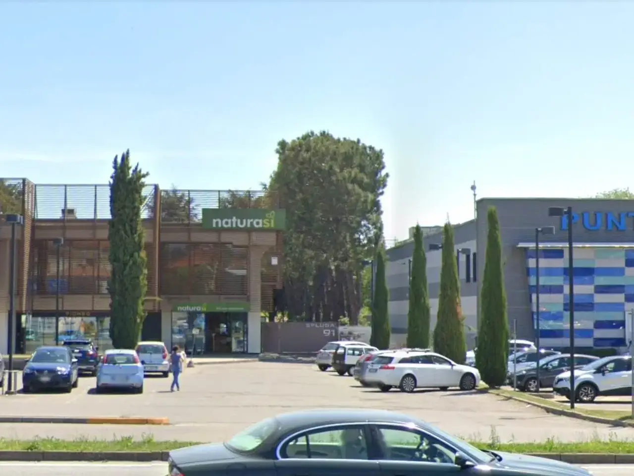 Negozio in Via Cavalieri di Vittorio Veneto, Cernusco Lombardone, {3} - Foto 2