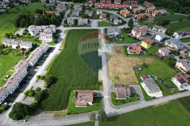 Building land in Via Celle Snc, Borgo Valbelluna - Photo 1