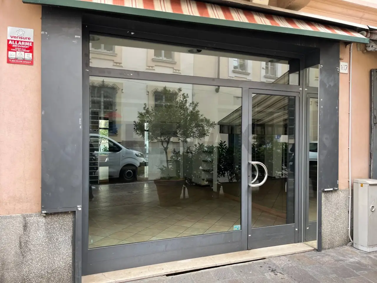 Negozio in Corso Roma 107, Lodi, {3} - Foto 2