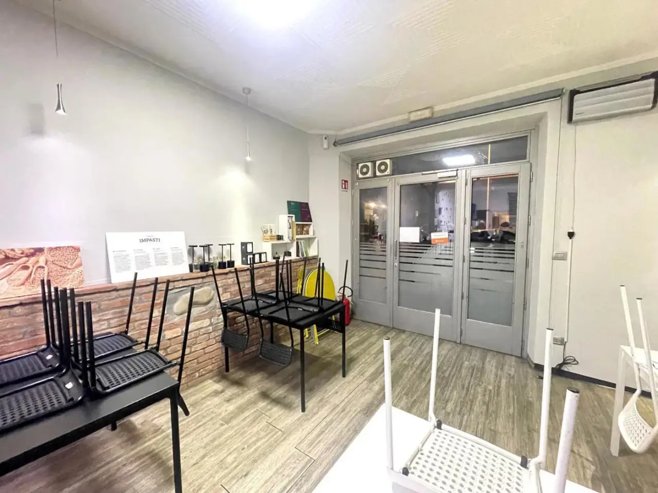 Ristorante in Corso Langhe  47, Alba, {3} - Foto 1