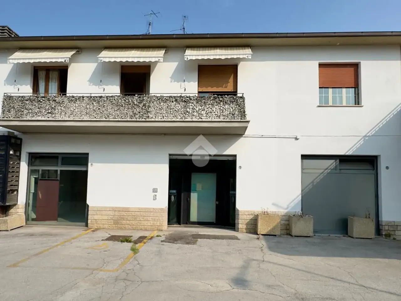 Negozio in Via Aldo Bologni 80, Citta' Di Castello, {3} - Foto 2