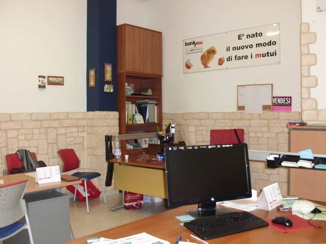 Shared office in Via Po, Casoria - Photo 1