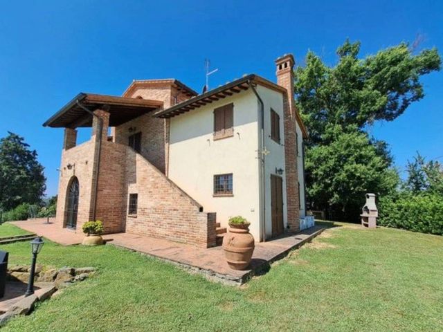 Country house or cottage in Via Romagna, Castiglione del Lago - Photo 1