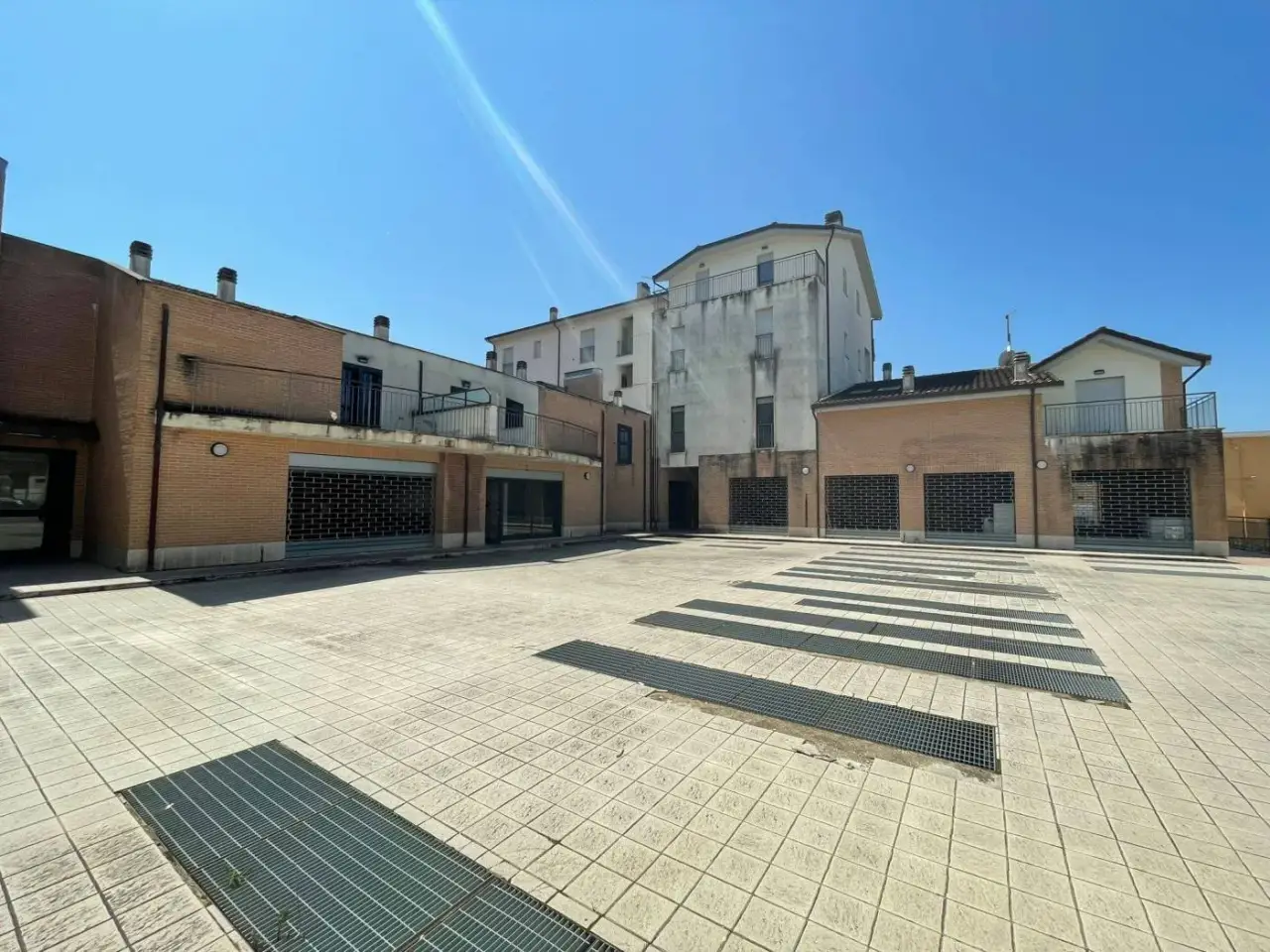 Locale commerciale in Via Stazione Snc, Arce, Frosinone, Arce, {3} - Foto 1