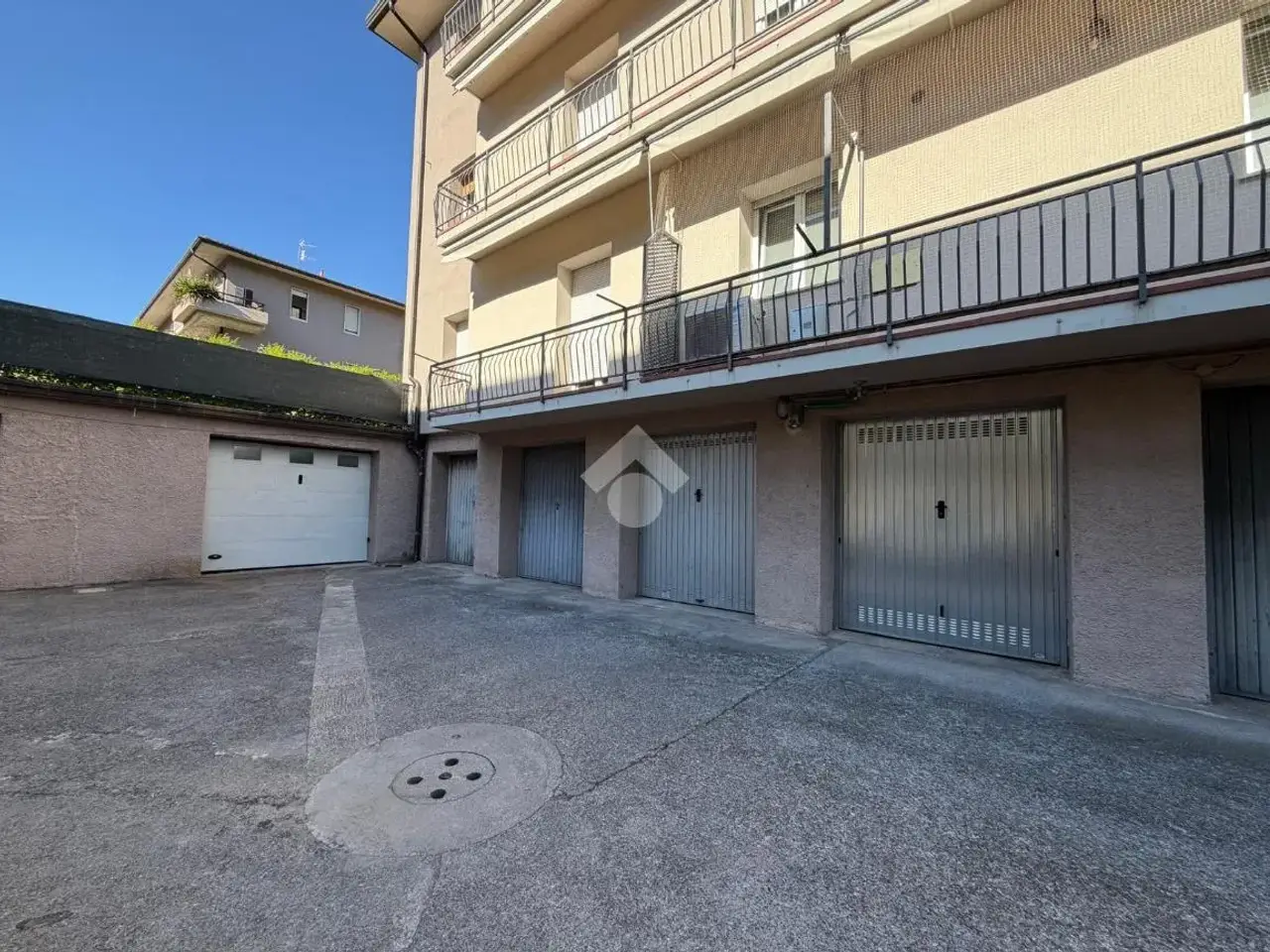 Magazzino in Via Guglielmo Oberdan 44, Brescia, {3} - Foto 2