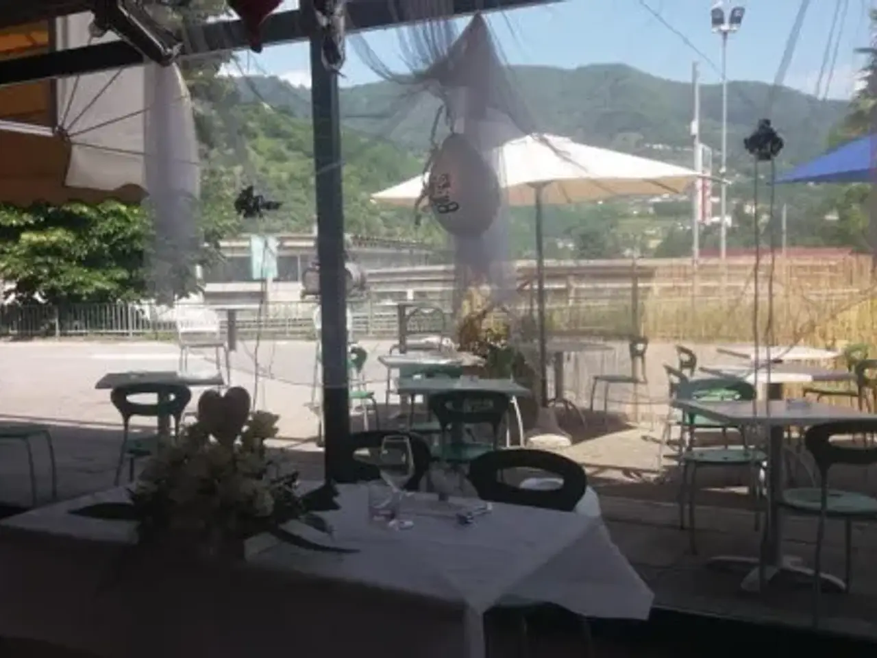 Negozio in Strada Provinciale Lodovica, Borgo a Mozzano, {3} - Foto 1