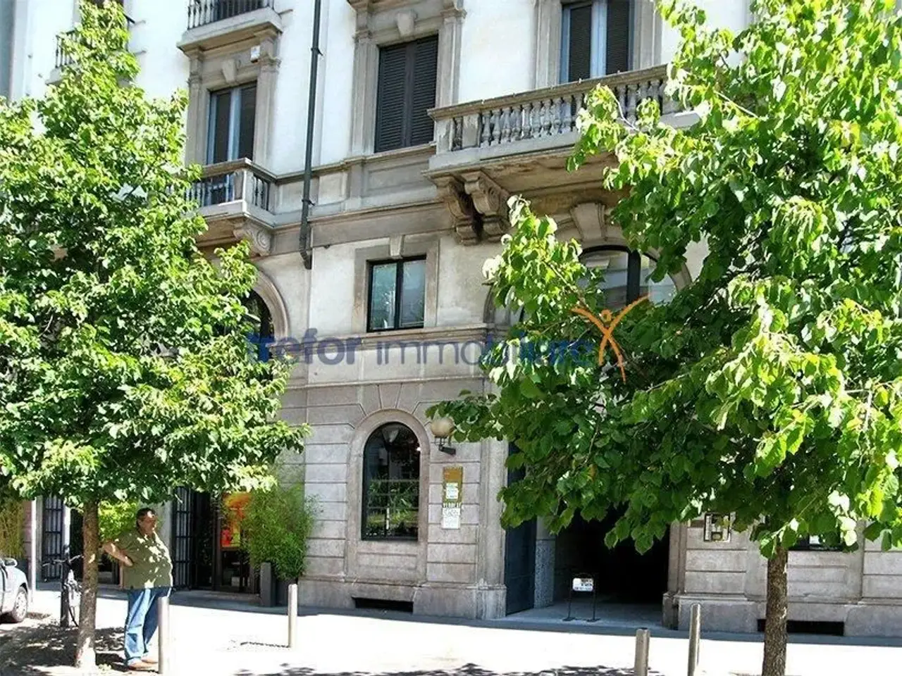 Ufficio in Viale Vittorio Veneto 32, Milano, {3} - Foto 1