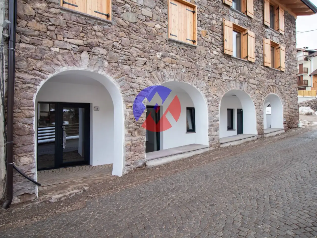 Esercizio commerciale in Strada De Facchin 19, Moena, {3} - Foto 1