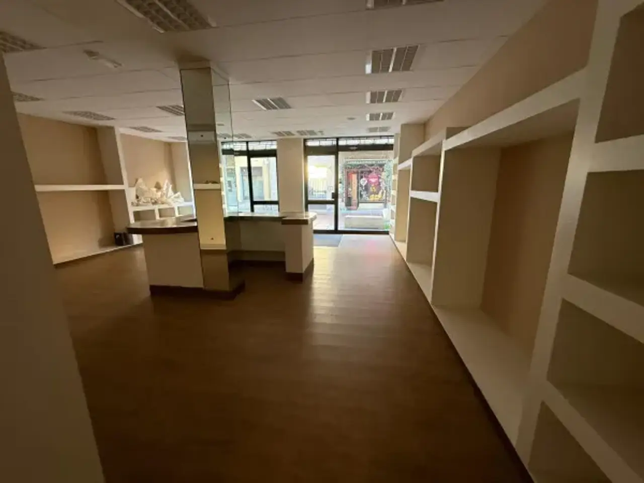 Negozio in Corso Nuova Italia 191, Santhia', {3} - Foto 2