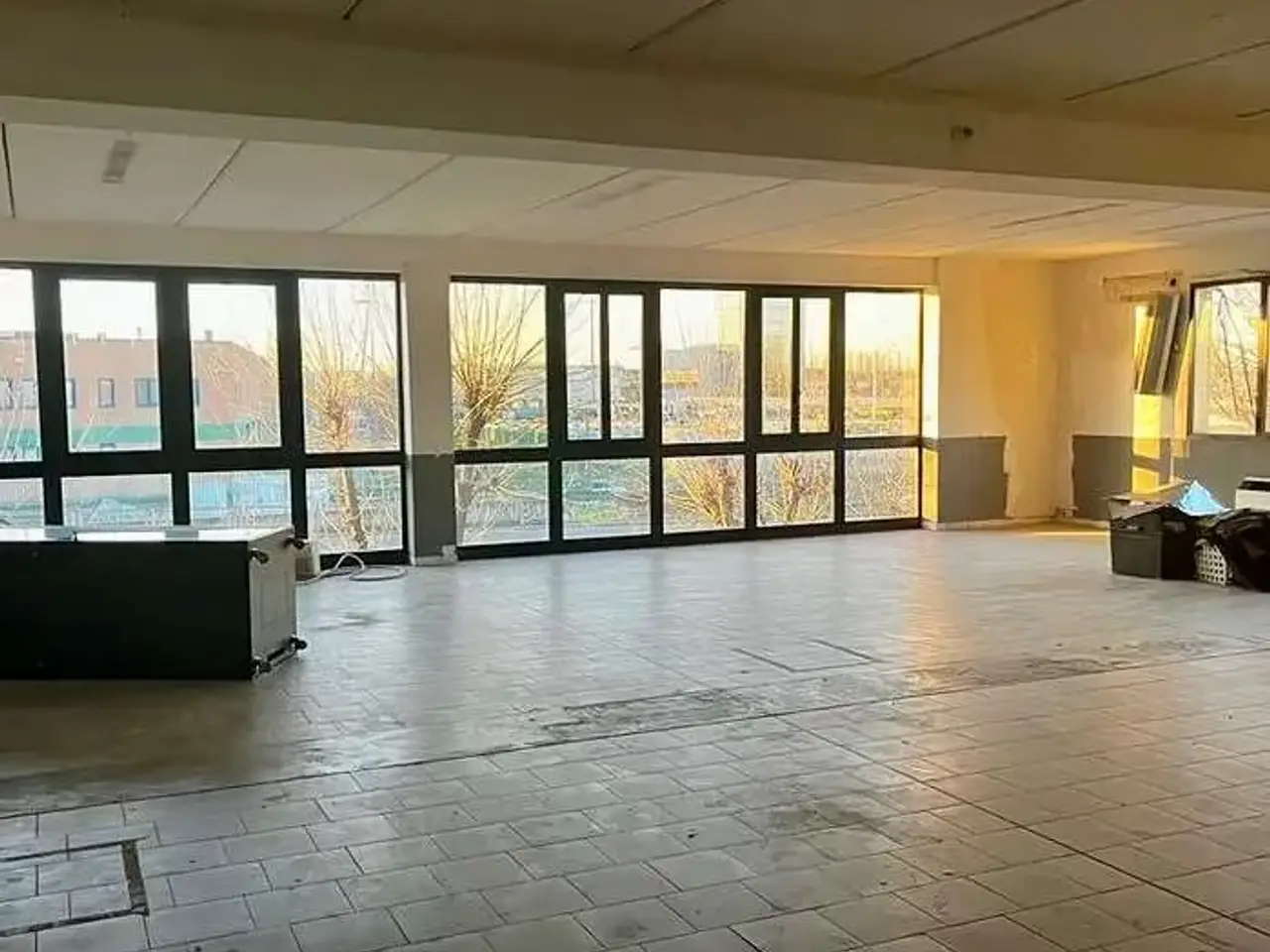 Palazzina commerciale in Ramelli 10., Modena, {3} - Foto 1