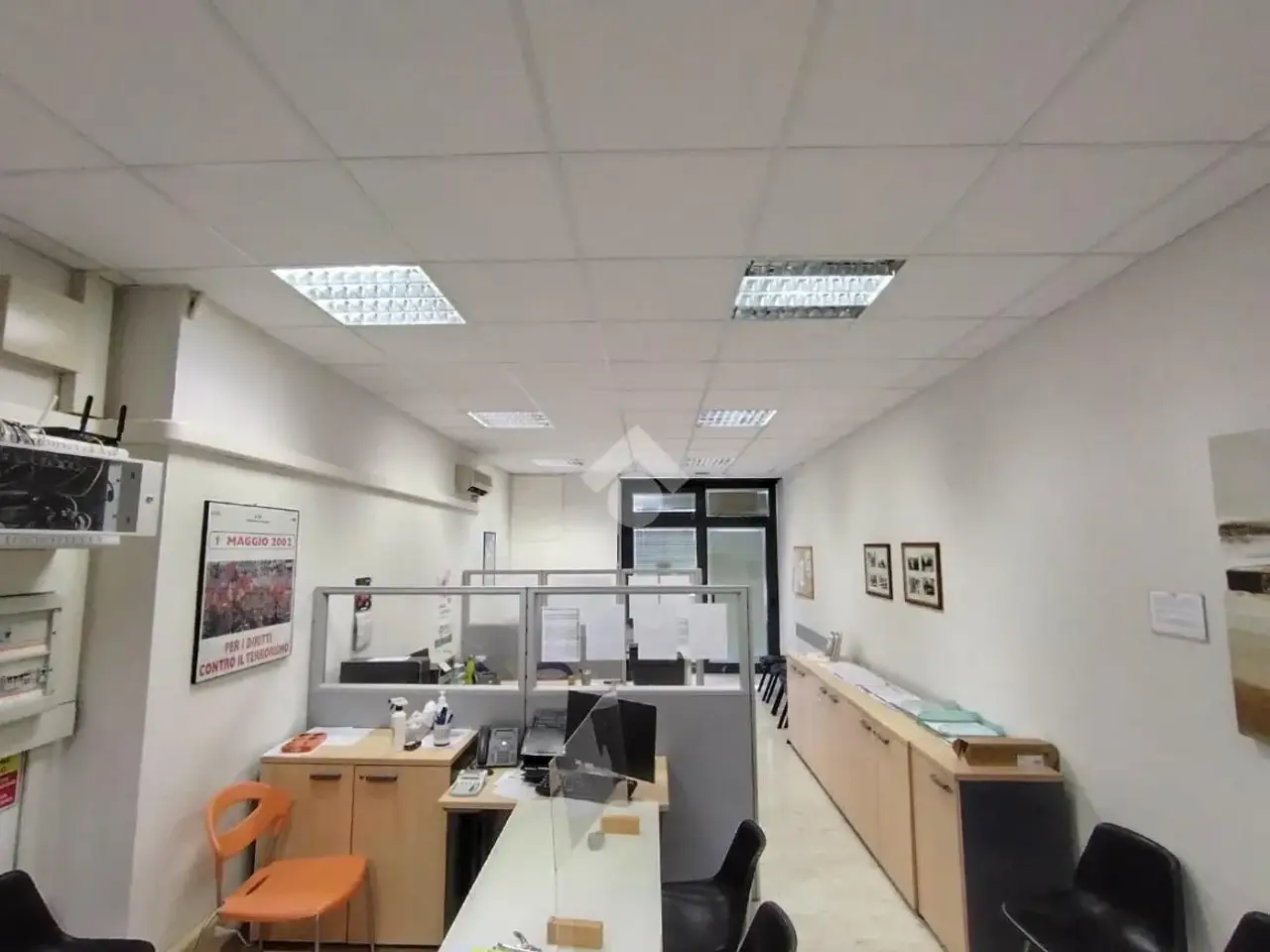 Negozio in Via Giuseppe Mazzini -22, Vaiano, {3} - Foto 1