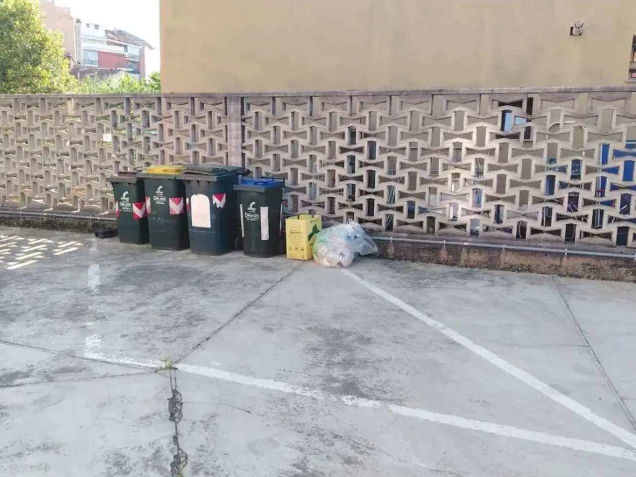 Parcheggio chiuso in Via Segantini 29, Torino, {3} - Foto 2