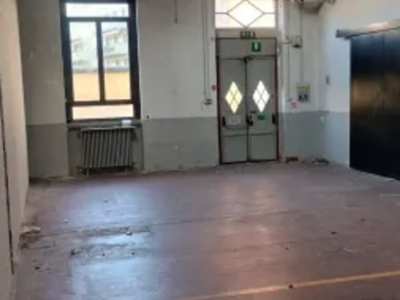 Negozio in Via Antonio Meucci 43, Milano, {3} - Foto 1