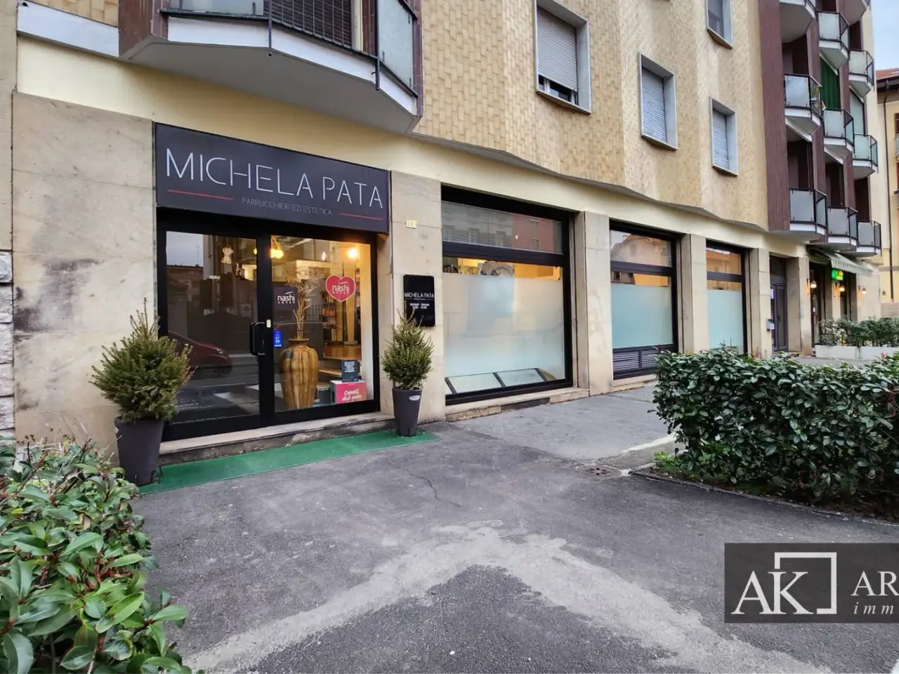 Negozio in Via Piave 15, Novara, {3} - Foto 1