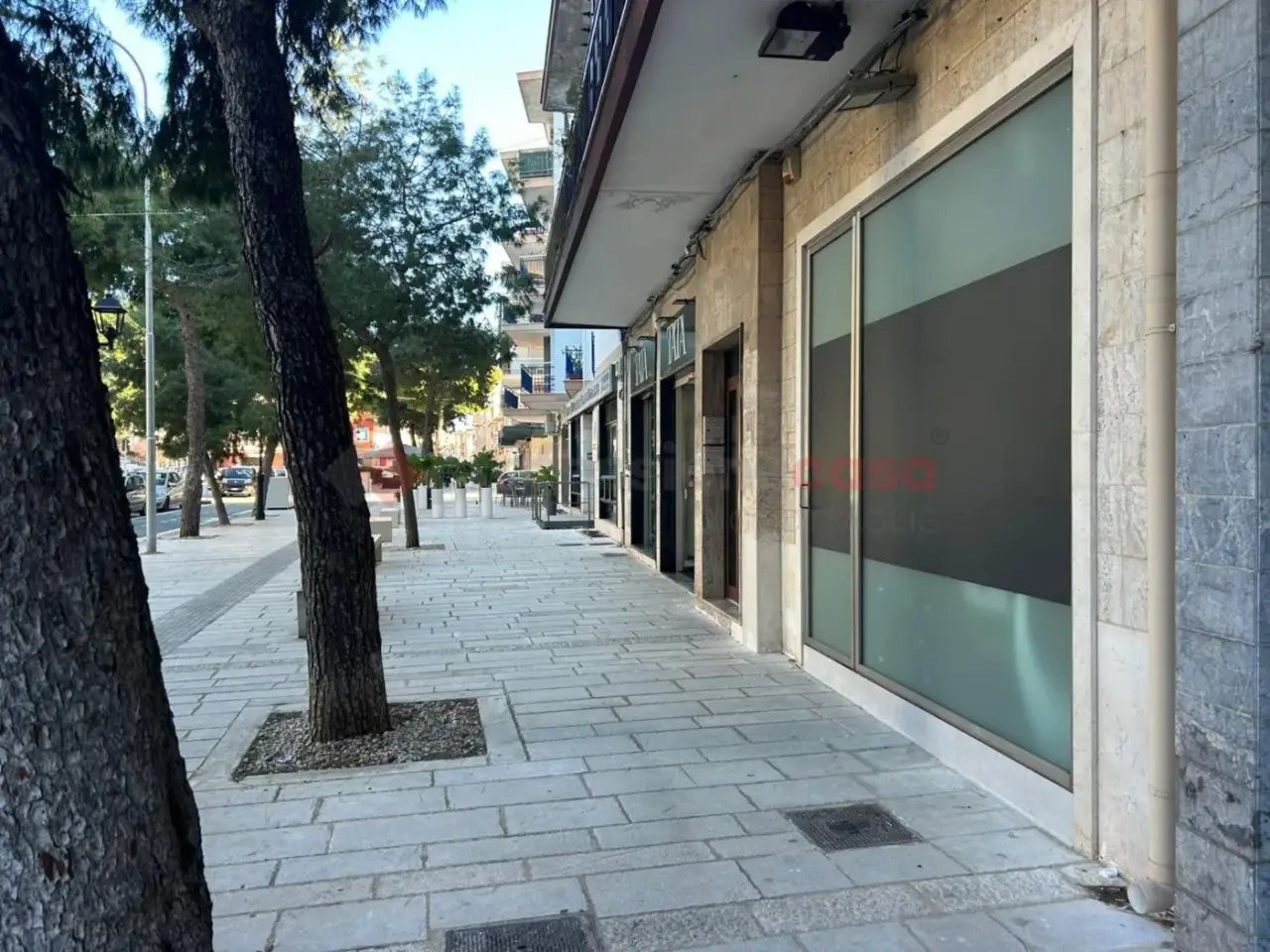 Negozio in Viale Matteotti 82, Grottaglie, {3} - Foto 2