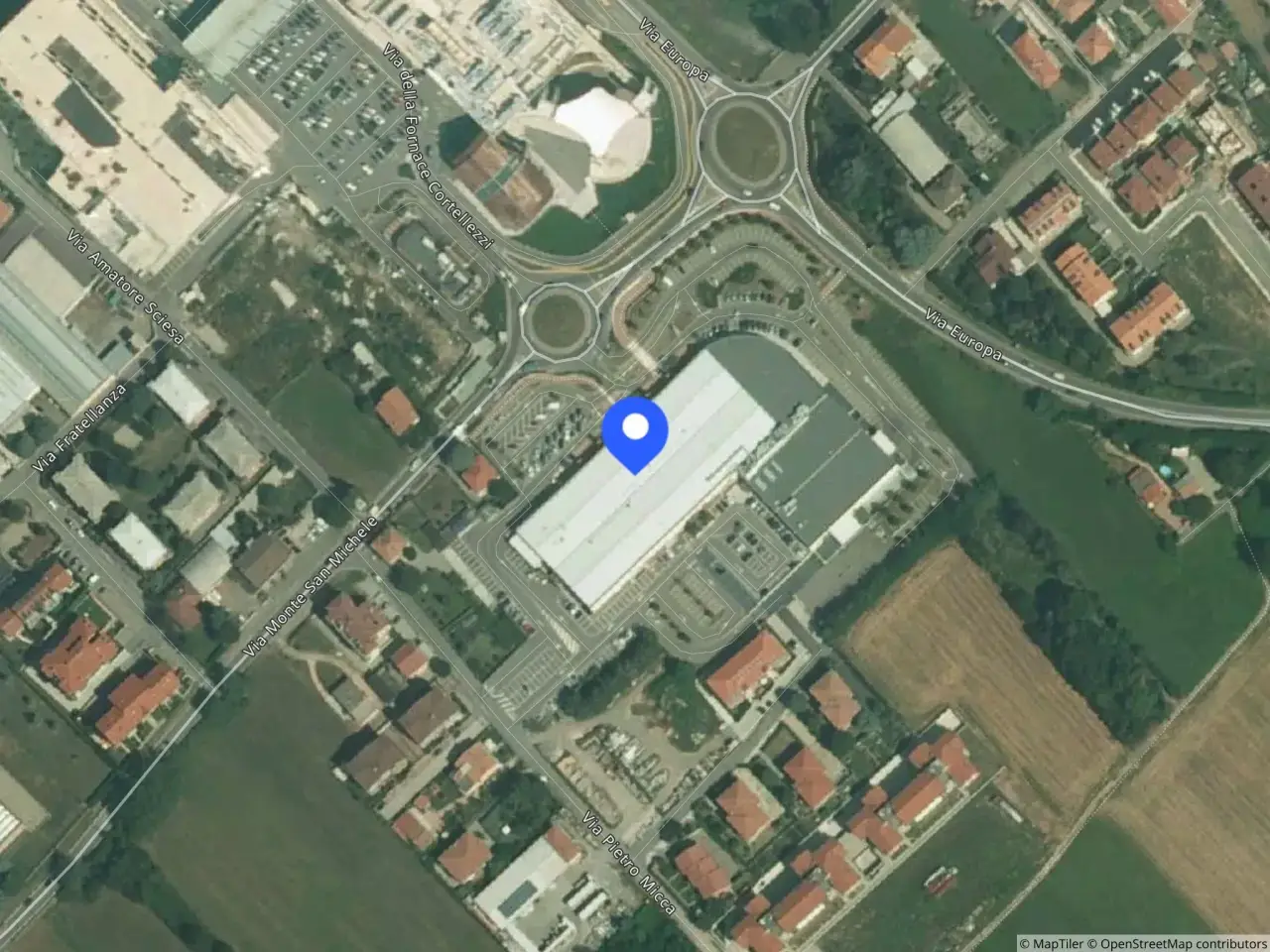 Fabbricato misto in Via Monte S. Michele, 71, 21049 Tradate Va, Italia 71, Tradate, {3} - Foto 1