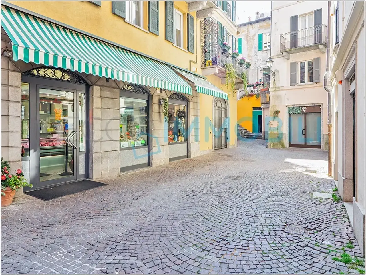 Negozio in Vicolo Airoldi 5, Lecco, {3} - Foto 1