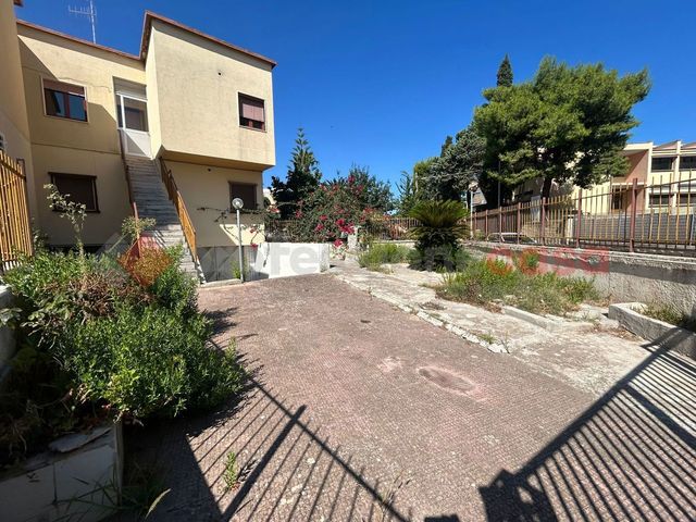 Casa indipendente in Strada San Girolamo, Bari - Foto 1