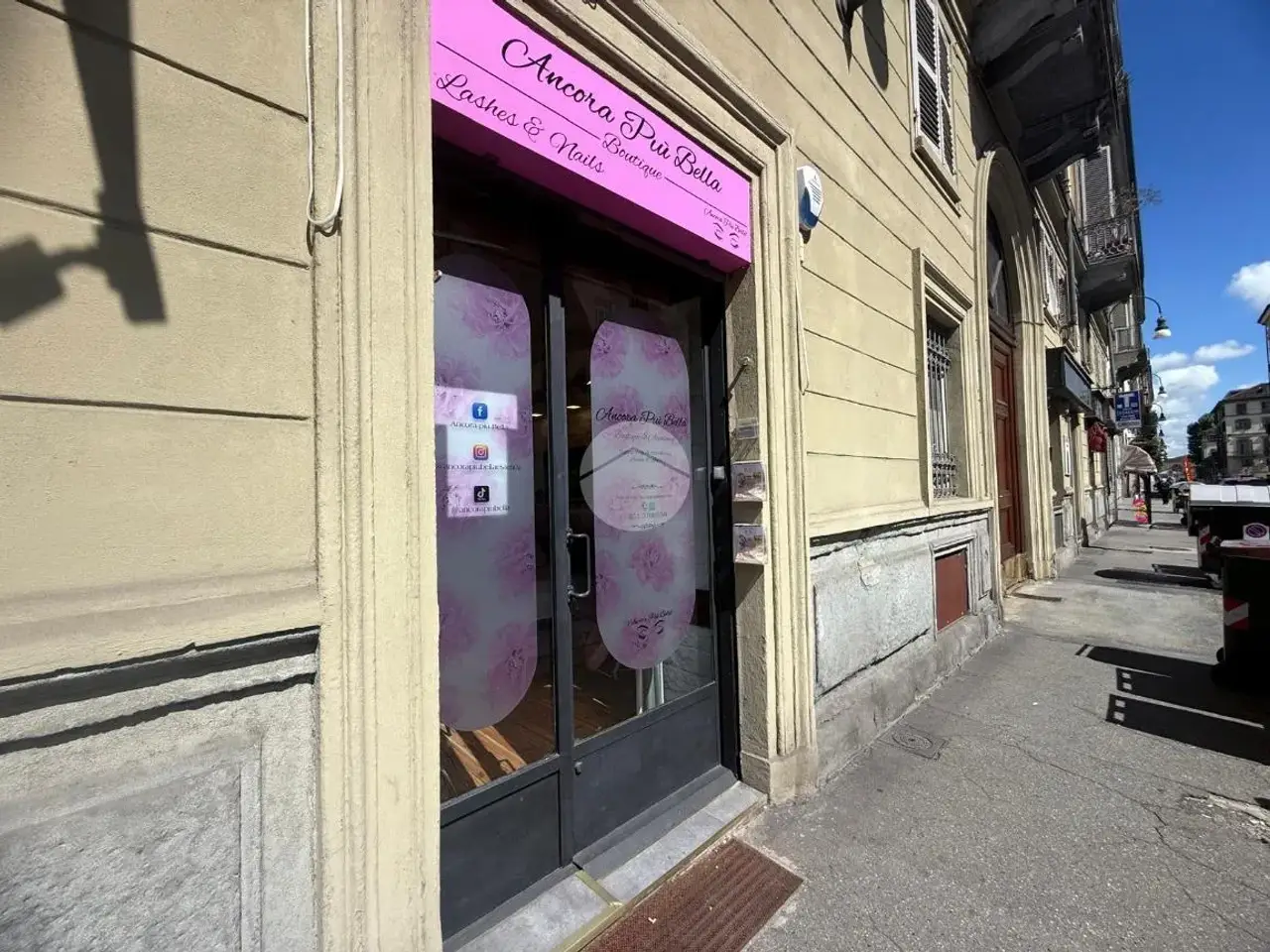 Negozio in Via della Consolata 5, Torino, {3} - Foto 1