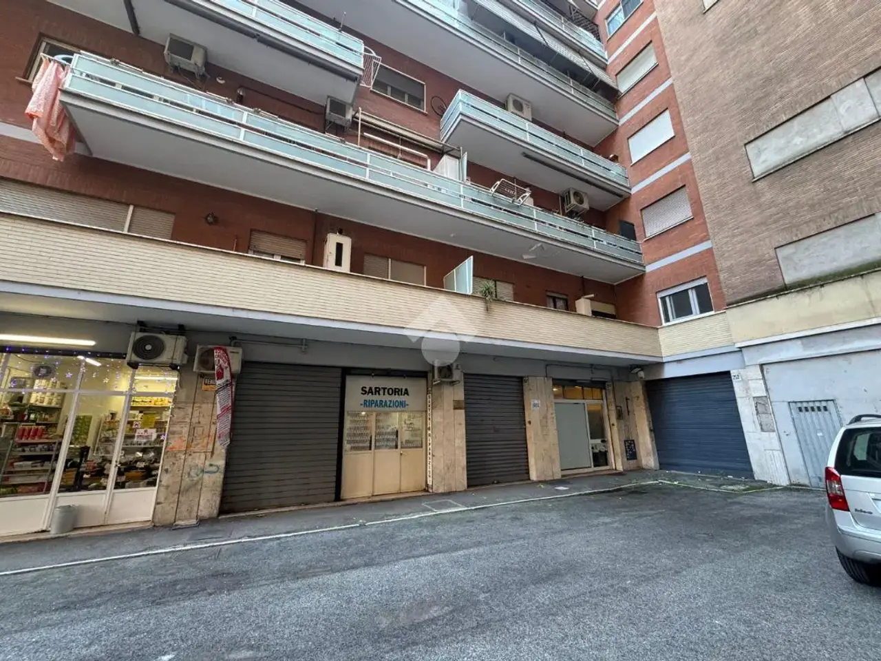 Negozio in Via della Magliana 253, Roma, {3} - Foto 1