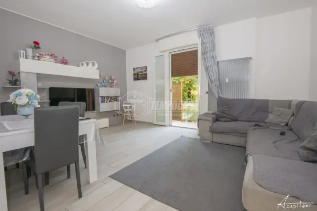 4-room flat in Via Puccini, Modena - Photo 1