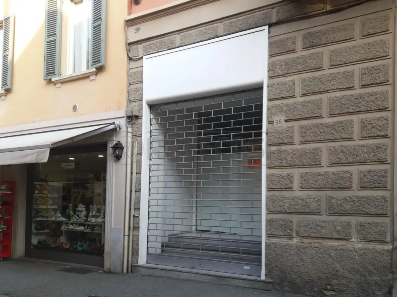 Palazzina commerciale in Via XX Settembre, Crema, {3} - Foto 2