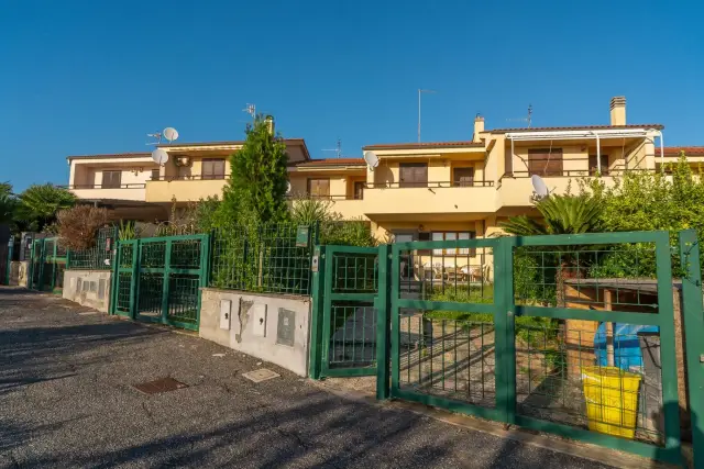 Villa a schiera in Via Oceano Pacifico 11, Santa Marinella - Foto 1