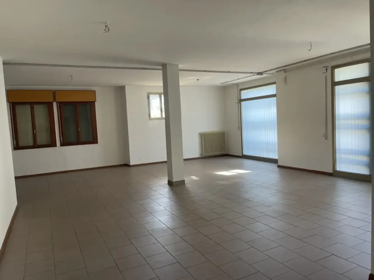 Magazzino in Via Monti, Selvazzano Dentro, {3} - Foto 1