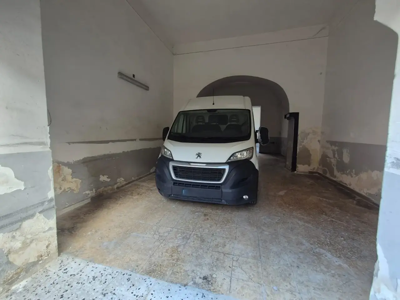 Magazzino in Via Sant Alfonso De Liguori 71, Torre Annunziata, {3} - Foto 2
