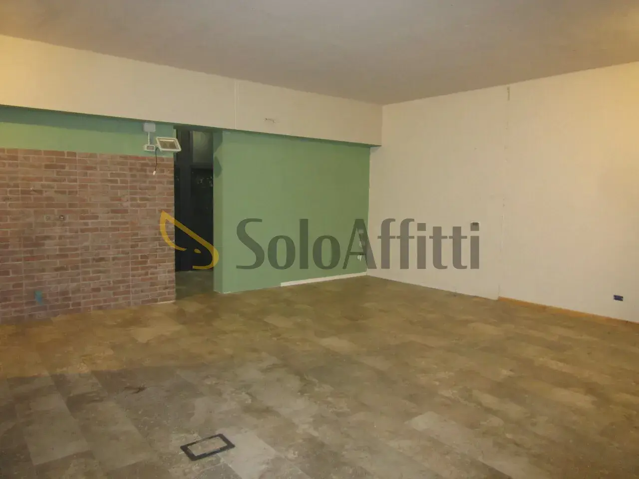 Negozio in Viale Pratese 119, Sesto Fiorentino, {3} - Foto 2