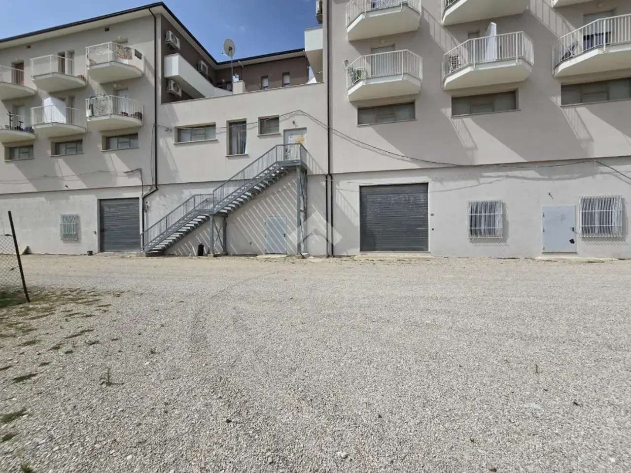 Magazzino in Via Pontecavalcavia, Notaresco, {3} - Foto 1