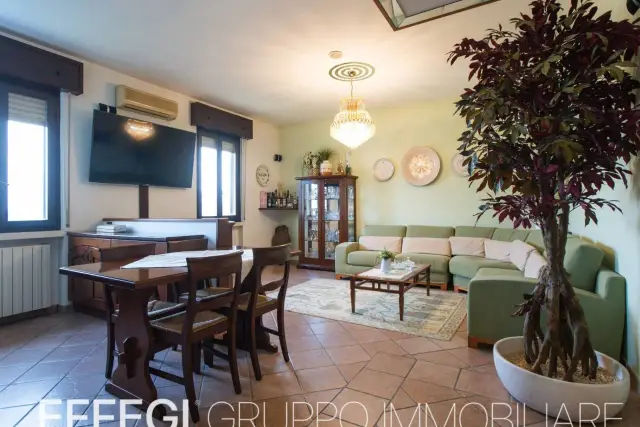 2-room flat in Via Cascina Mostino, Settala - Photo 1