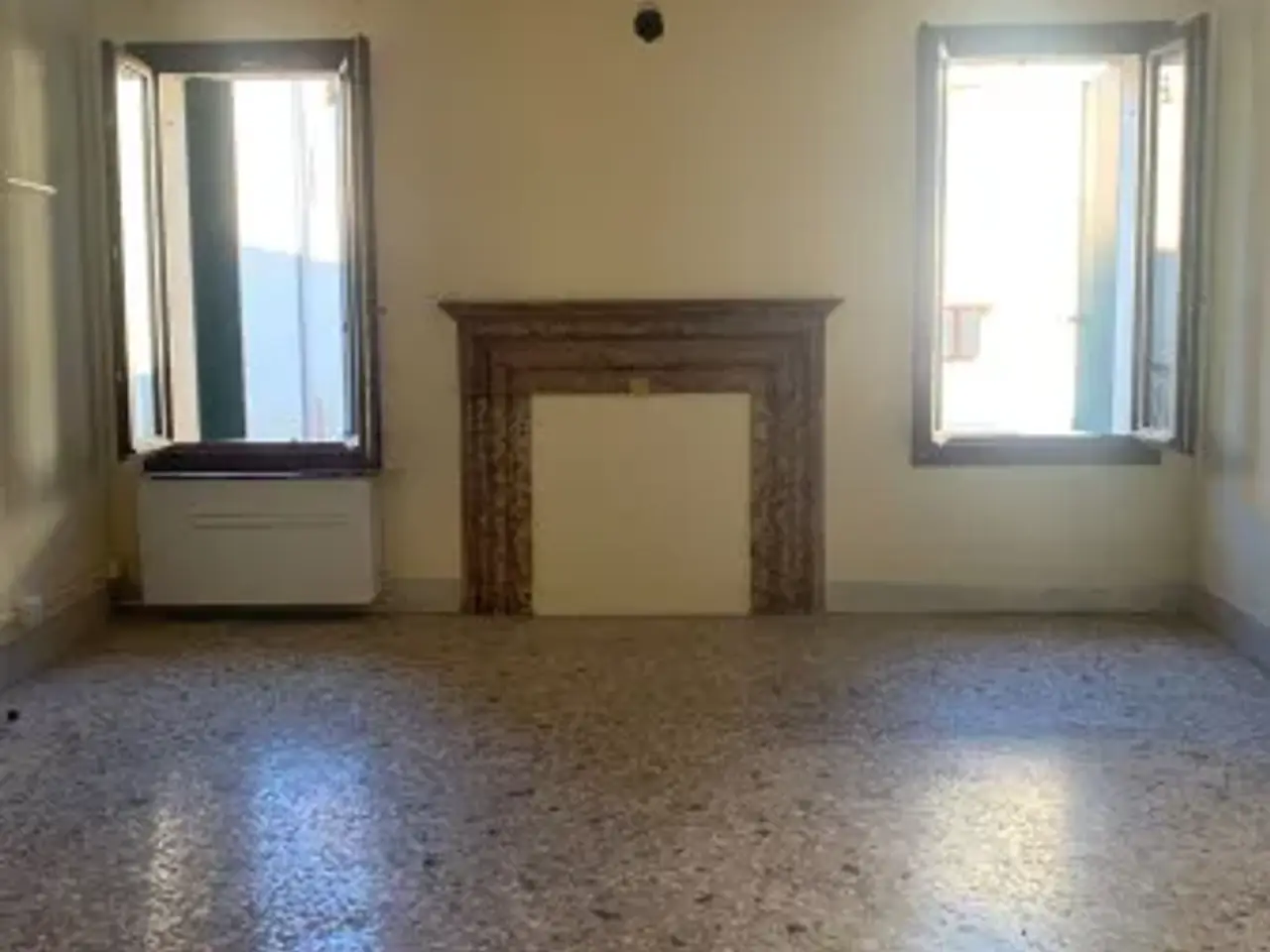 Ufficio in Piazzotto Montevecchio, Bassano Del Grappa, {3} - Foto 2