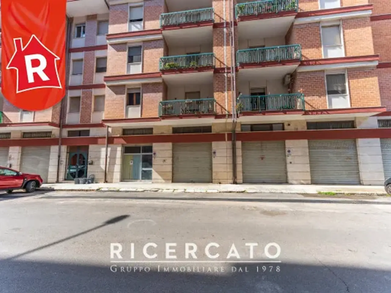 Negozio in Via Armando Perotti, Lecce, {3} - Foto 2