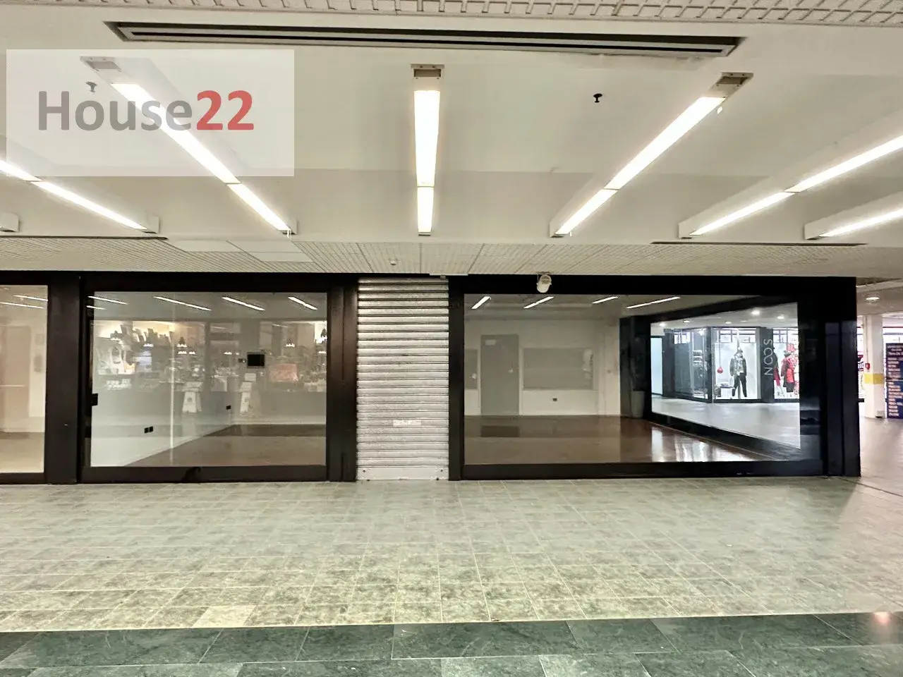 Negozio in Galleria Parco Città 59, Vicenza, Vicenza, {3} - Foto 1