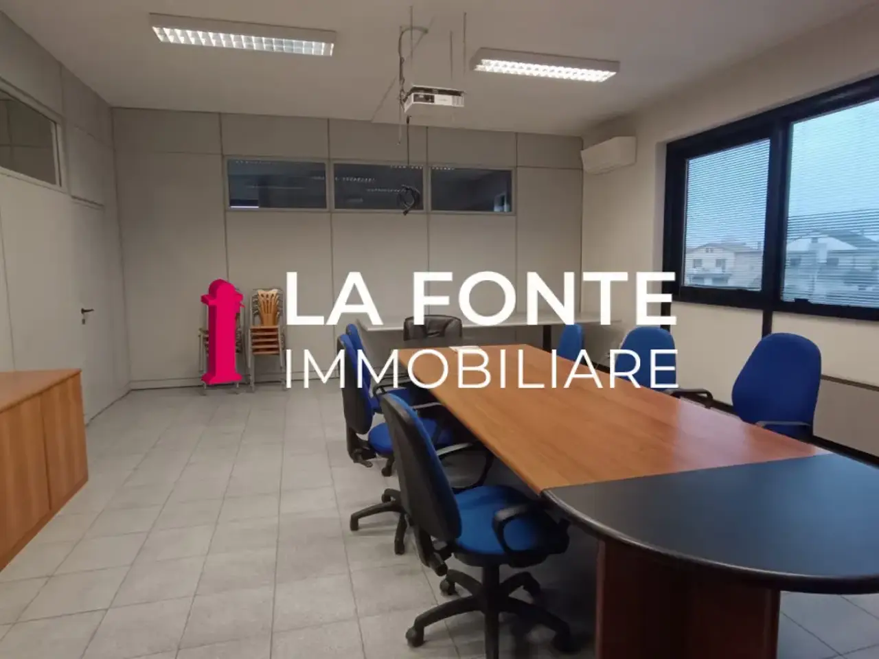 Capannone in Via Stazione, Mirano, {3} - Foto 1