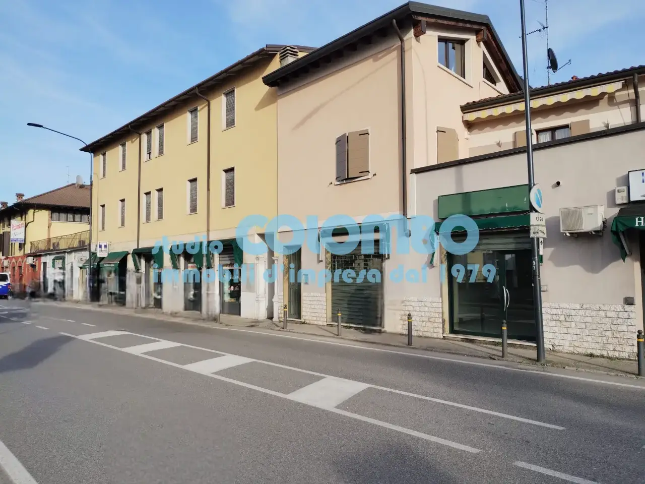 Negozio in Viale Duca degli Abruzzi, Brescia, {3} - Foto 1