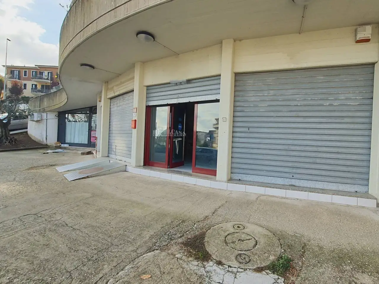 Locale commerciale in , Monteprandone, {3} - Foto 1
