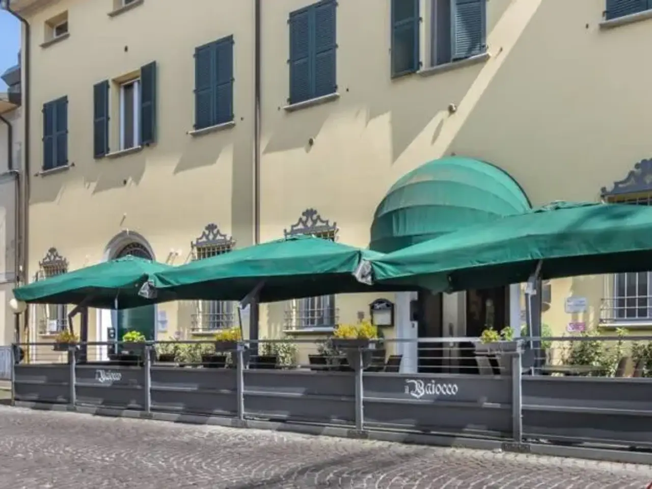 Ristorante in Via Olindo Malagodi 35, Cento, Cento Paese, Ferrara, Cento, {3} - Foto 2