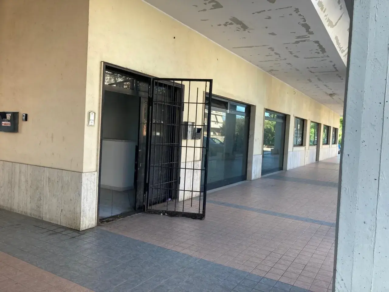 Ufficio in Via Oslavia 41, Latina, {3} - Foto 2