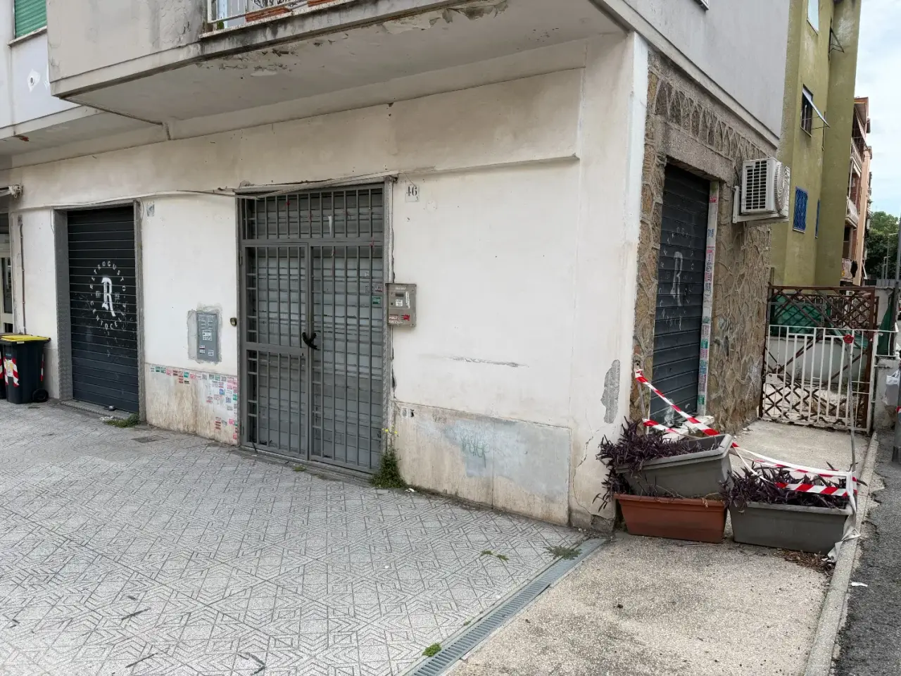 Negozio in Via degli Ontani 46/a, Roma, {3} - Foto 1
