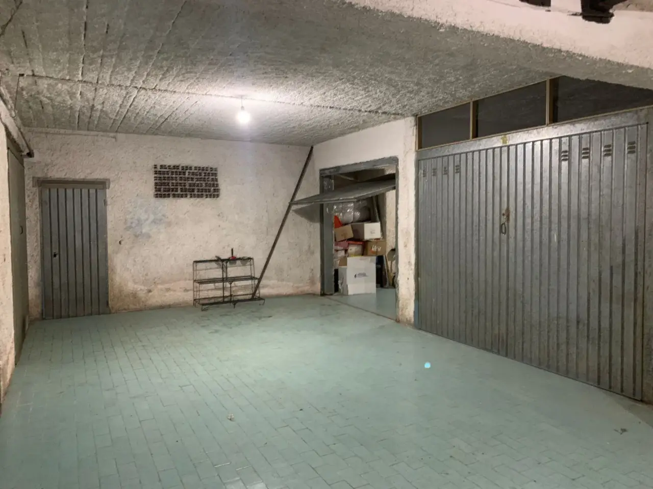 Parcheggio chiuso in Corso Risorgimento , Isernia 86170 Isernia, Isernia, {3} - Foto 1