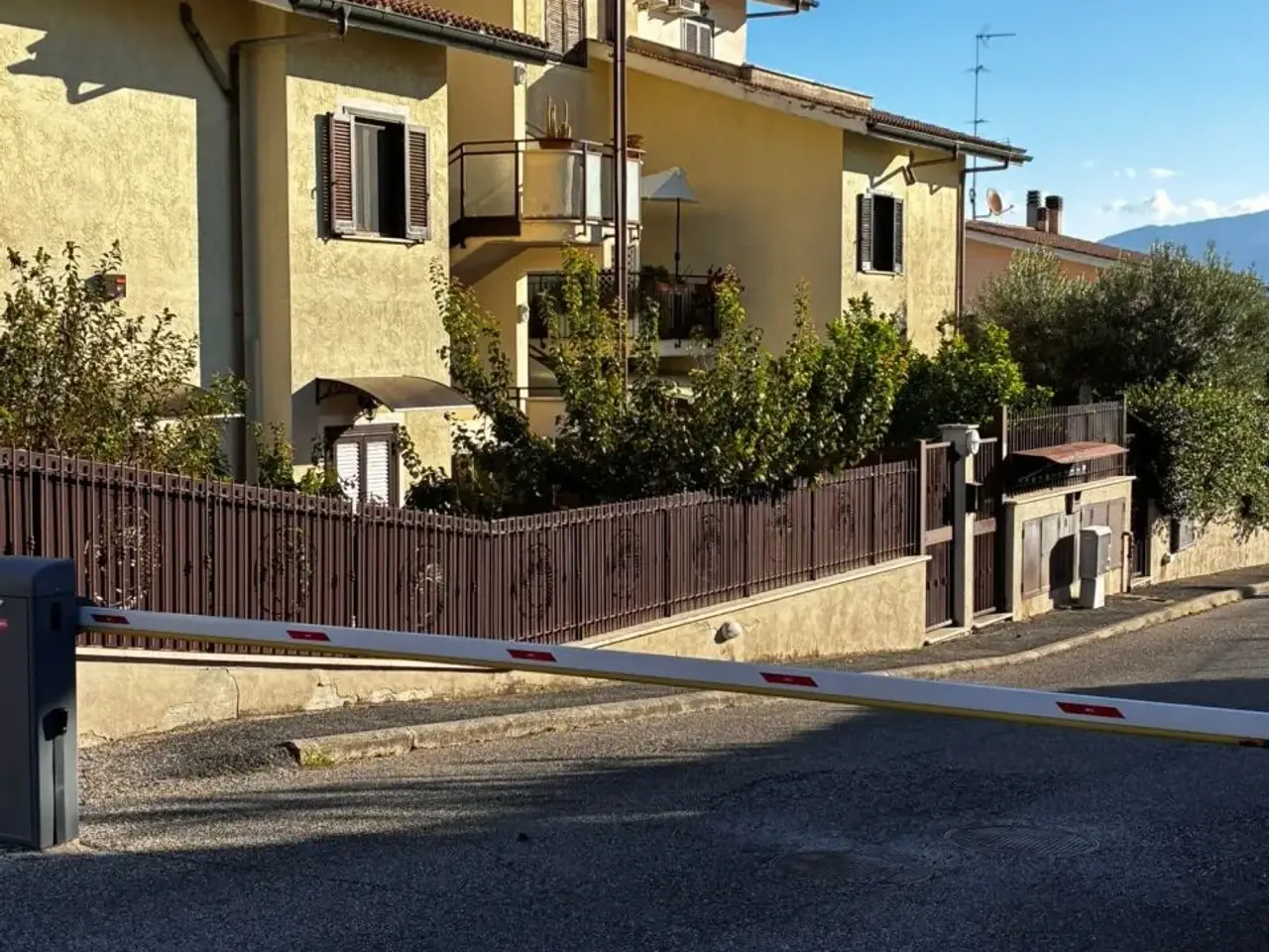 Parcheggio chiuso in , Monterotondo, {3} - Foto 2
