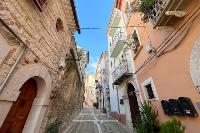 Quadrilocale in Salita Santa Maria Maggiore, Campobasso - Foto 1